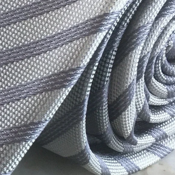 KENNETH COLE SILK TIE - Picture 11 of 11